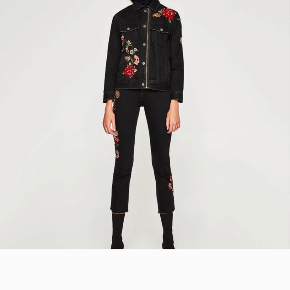 Zara black womens  embroidery black crop ankle  jean size 4 - Picture 15 of 16